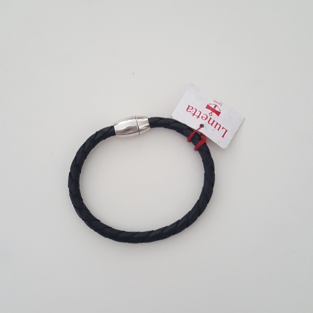 Men leather bracelet